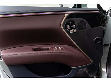 AVATR 11 Внедорожник 116 kWh AWD 5 seats Зеленый. Фото 17