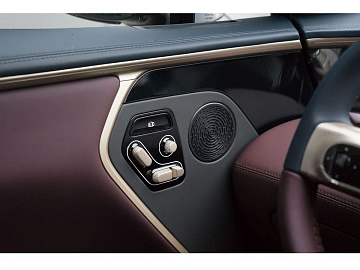 AVATR 11 Внедорожник 116 kWh AWD 5 seats Серый. Фото 8