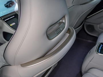 AVATR 11 Внедорожник 116 kWh AWD 4 seats Черный. Фото 31