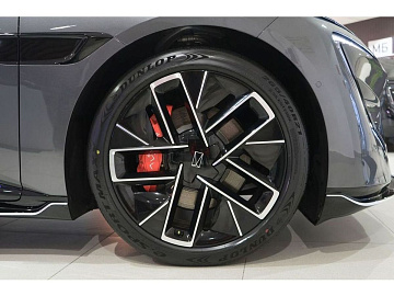 AVATR 12 Фастбек Dynamic Pro Серый. Фото 11