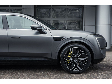 AVATR 11 Внедорожник 116 kWh AWD 5 seats Серый. Фото 29