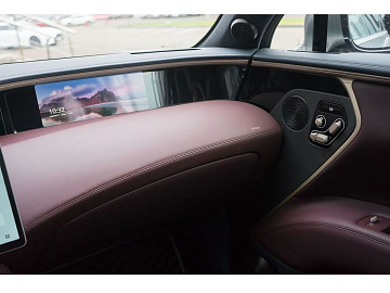 AVATR 11 Внедорожник 116 kWh AWD 5 seats Серый. Фото 15