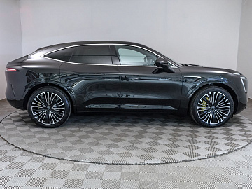 AVATR 11 Внедорожник 116 kWh AWD 4 seats Черный. Фото 8