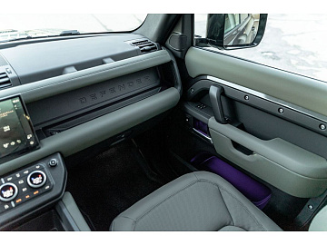 Land Rover Defender Внедорожник X-Dynamic SE Серебристый. Фото 18