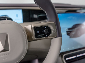 AVATR 11 Внедорожник 116 kWh AWD 4 seats Черный. Фото 15