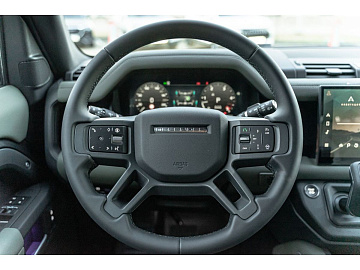 Land Rover Defender Внедорожник X-Dynamic SE Серебристый. Фото 16