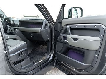 Land Rover Defender Внедорожник X-Dynamic SE Серебристый. Фото 25