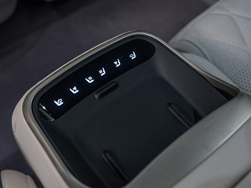 AVATR 11 Внедорожник 116 kWh AWD 4 seats Черный. Фото 32