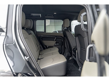 Land Rover Defender Внедорожник X-Dynamic SE Серебристый. Фото 23