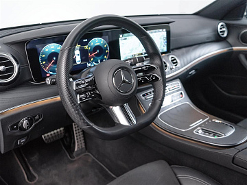 Mercedes-Benz E 200 Белый 2021 года по цене 5599000 руб. – купить в Москве у официального дилера МБ-Измайлово - 56894. Фото 13