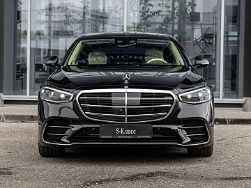 Mercedes-Benz S-Класс Седан S 450 4MATIC Базовая Черный. Фото 2