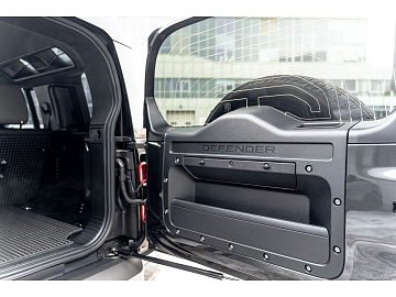 Land Rover Defender Внедорожник X-Dynamic SE Серебристый. Фото 35