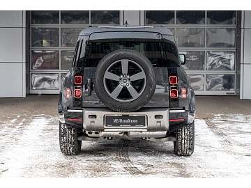 Land Rover Defender Внедорожник X-Dynamic SE Серебристый. Фото 6
