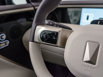 AVATR 11 Внедорожник 116 kWh AWD 4 seats Черный. Фото 14